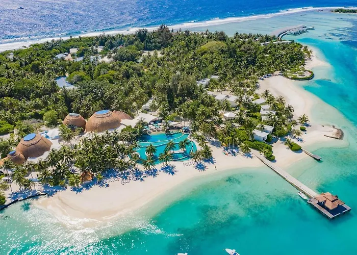 Holiday Inn Resort Kandooma Maldives - Kids Stay & Eat Free And Dive Free For Certified Divers For A Minimum 3 Nights Stay