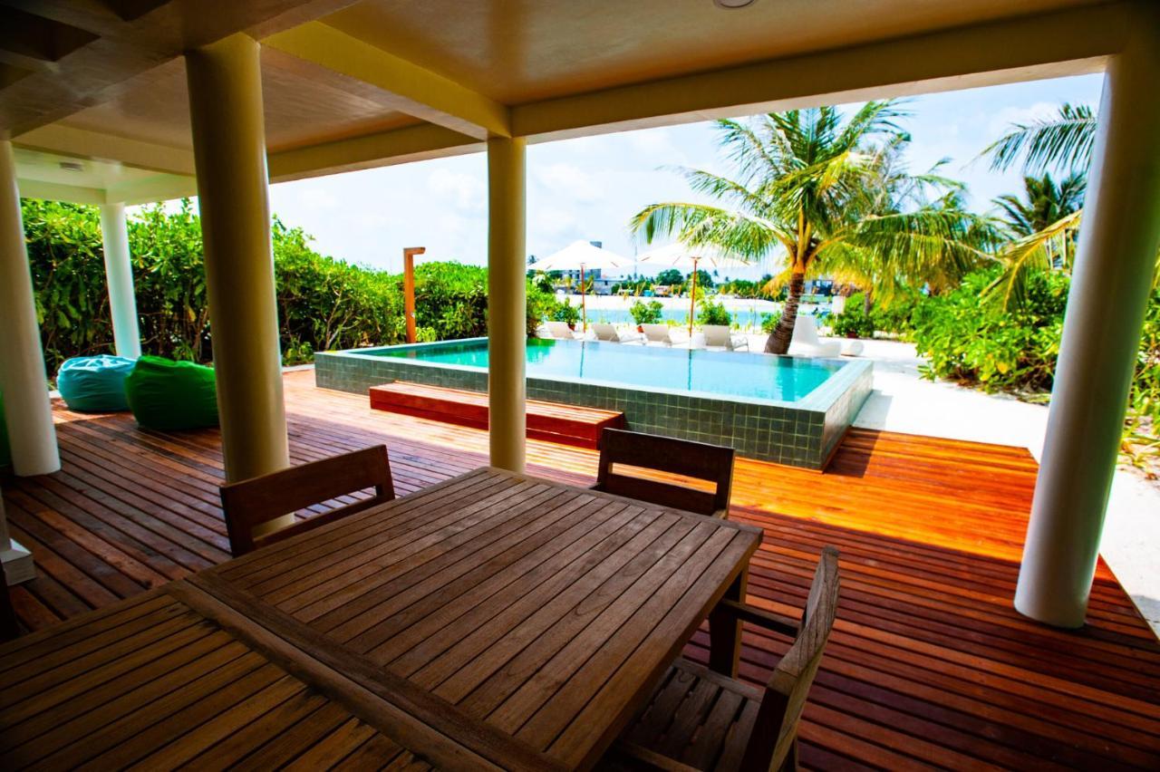 Kandooma Maldives: Kids Stay, Eat & Dive Free Resort