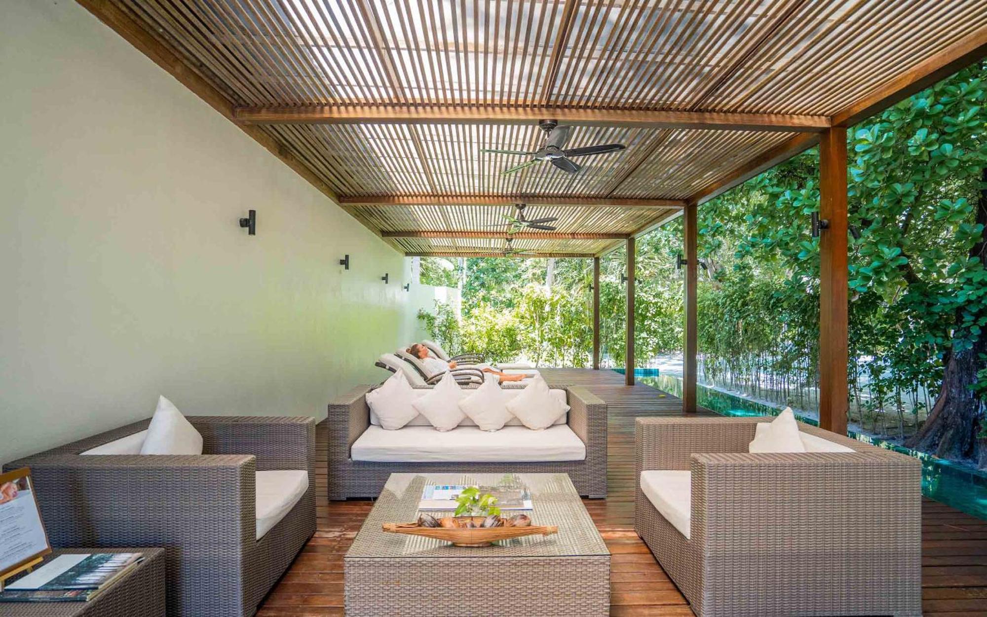 Kandooma Maldives: Kids Stay, Eat & Dive Free Guraidhoo (Kaafu Atoll)