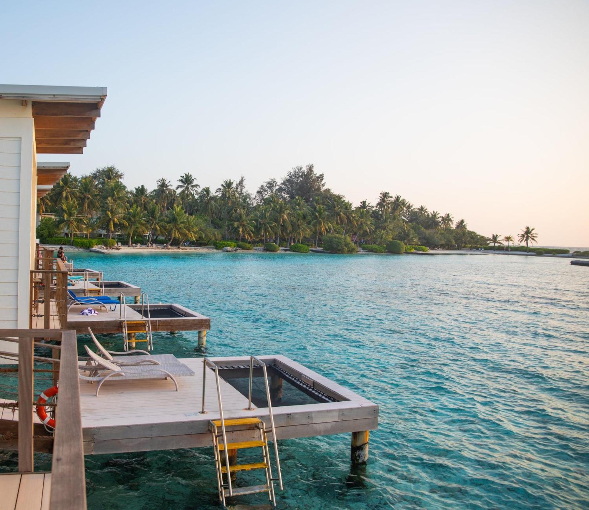 Resort Kandooma Maldives: Kids Stay, Eat & Dive Free