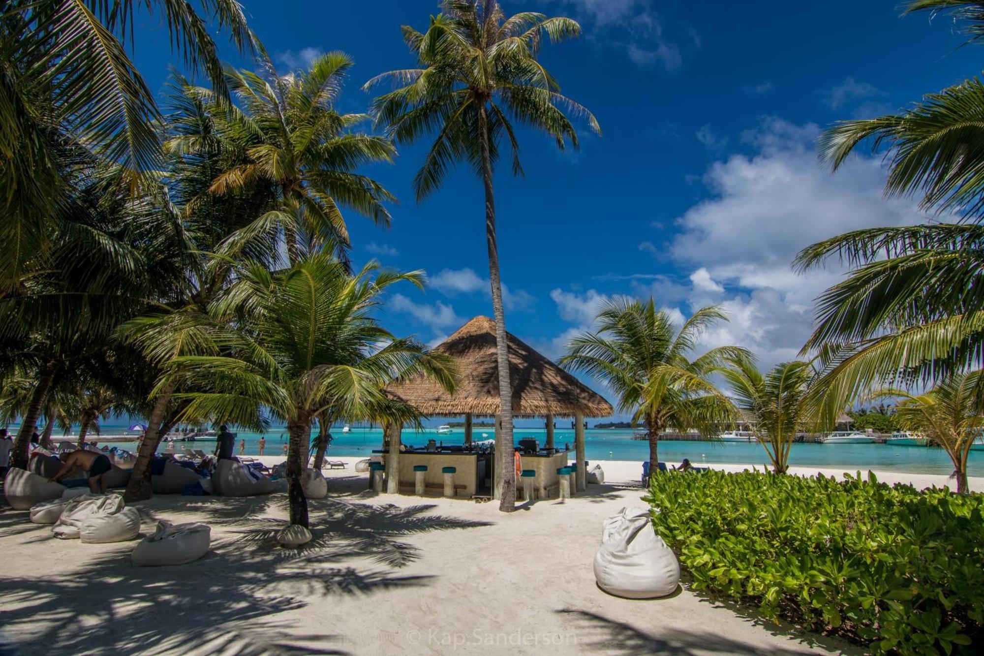 Kandooma Maldives: Kids Stay, Eat & Dive Free Guraidhoo (Kaafu Atoll)